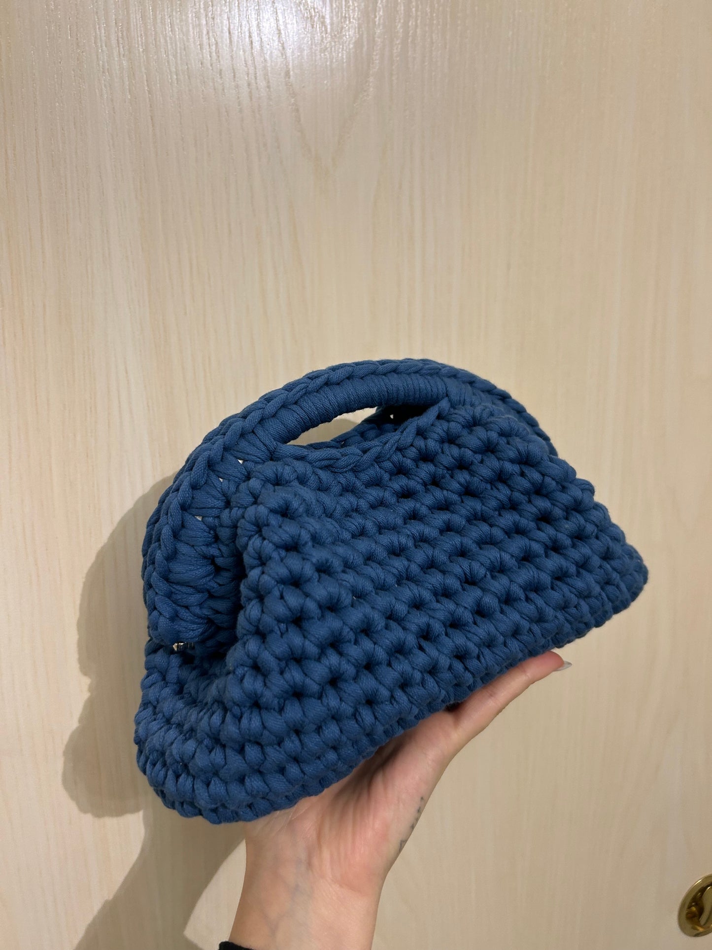 Clutch blu scuro