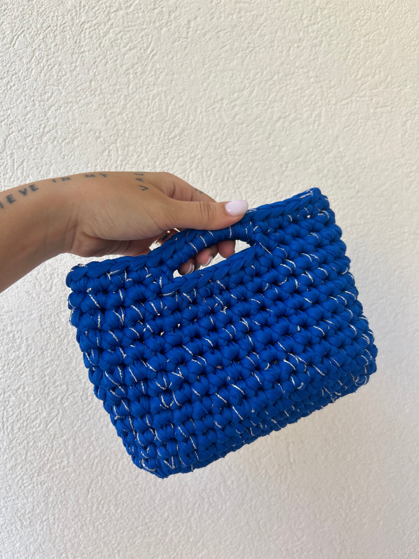 Blu elettrico e argento - borsetta a mano